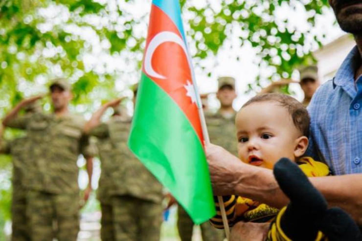 Şəhid ailələrinə  daha bir qayğı - Prezident təqaüdünün məbləği artırıldı