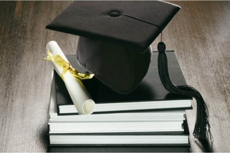 Elmlər və fəlsəfə doktorlarına ŞAD XƏBƏR 