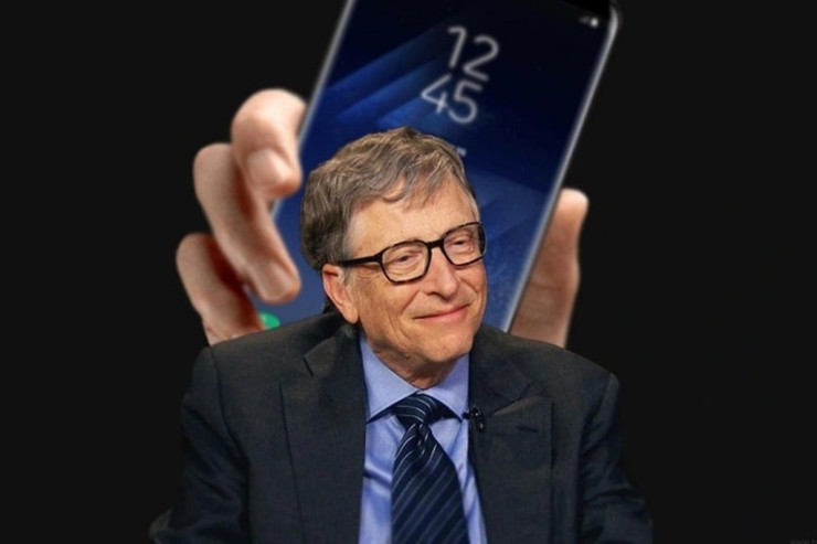 Bill Qeyts istifadə etdiyi sevimli  telefonunu AÇIQLADI 