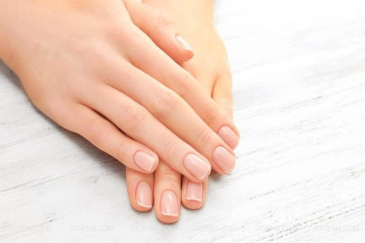 Dırnağınızda  qırmızı zolaq var?   - Bu xəstəlik əlamətidir