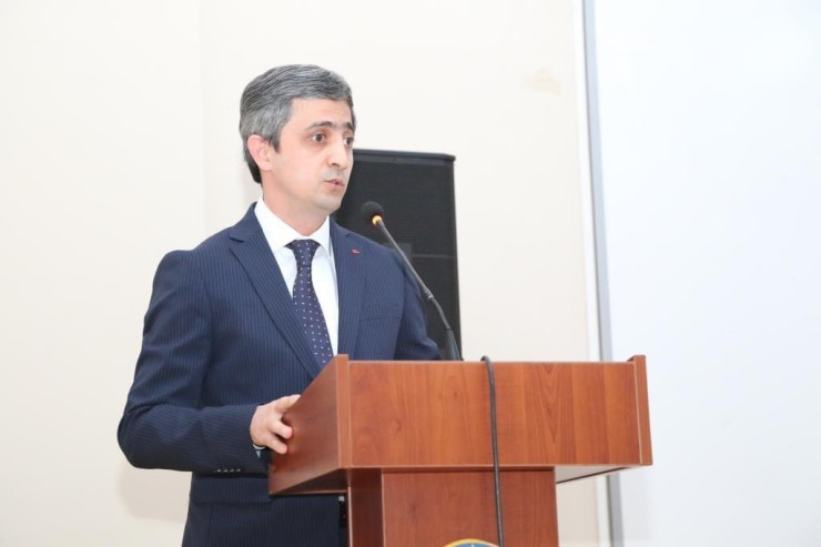 İşdən çıxarılan müəllim sektor müdirinin otağında ölüb? - ŞOK İDDİA 