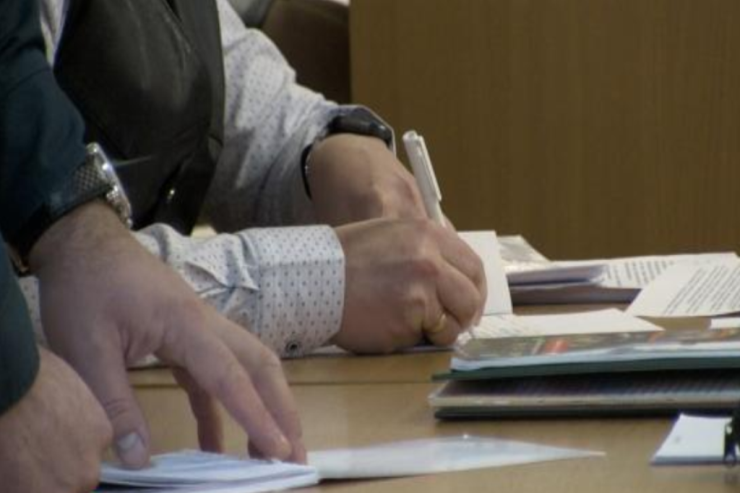  Baş nazirin oğluna   vəzifə səlahiyyətlərindən sui-istifadə İTTİHAMI 