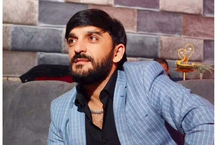 Şantaja görə həbs edilən sayt rəhbərinin üzərindən narkotik vasitə aşkarlandı  