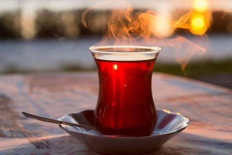 Qaynar  çay içənlərə   XƏBƏRDARLIQ: Xərçəng ola bilərsiniz