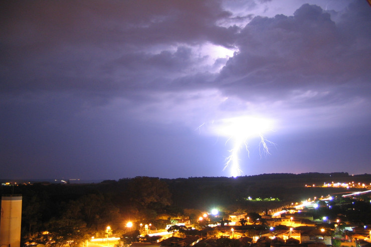 Azərbaycanda bu rayonlarda yağış yağıb, şimşək çaxıb - FAKTİKİ HAVA 