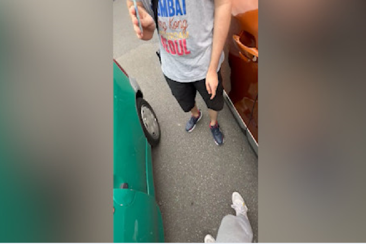 Qadın intim münasibət təklif edən kişini videoya çəkib  polisə ötürdü 