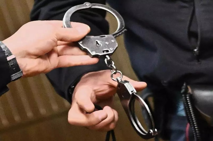 Dünya çempionu Moskvada narkotiklə tutuldu