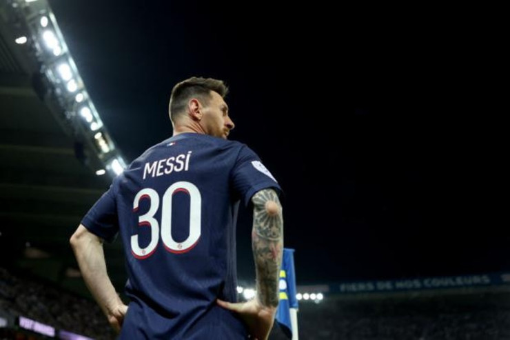 Ərəblər  Messi üçün   Parisə gəldilər