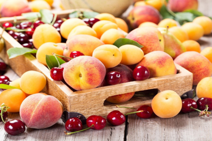 Qara qarağat, soğan, alma, albalı - Bunlar nəyə kömək edir?  