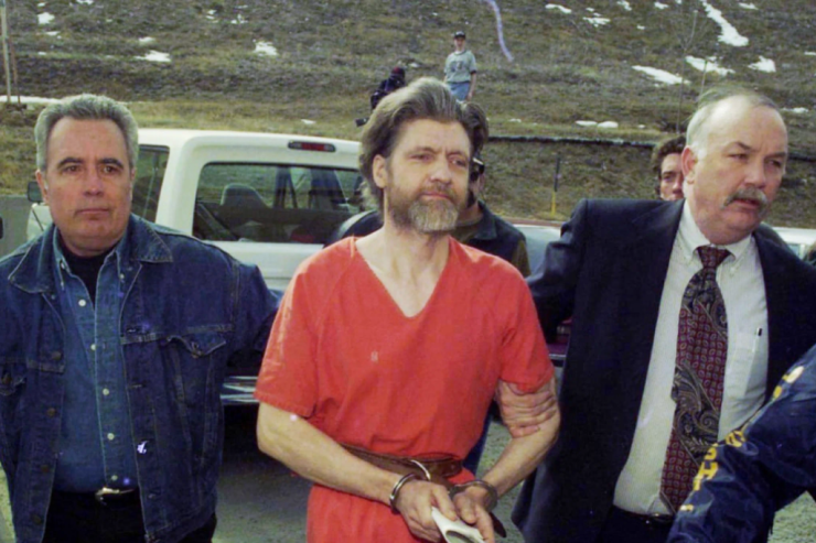 Dahi riyaziyyatçı  necə terrorçu oldu?   Bəşəriyyətin azadlığı uğrunda mübarizə aparırmış 