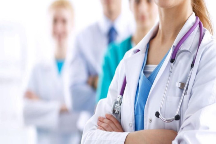 Səhiyyə işçiləri təltif edildi -  SƏRƏNCAM 