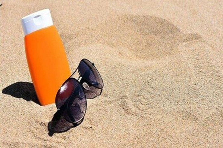 Günəş kremləri bizi hansı təhlükələrlə üz-üzə qoyur? - VİDEO 