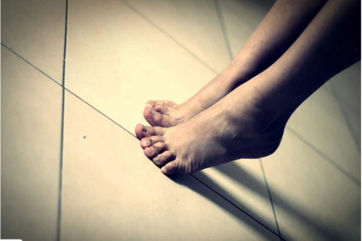 Ayaq ucu ilə yeriyin: Sağlamlığa  çox xeyirlidir 