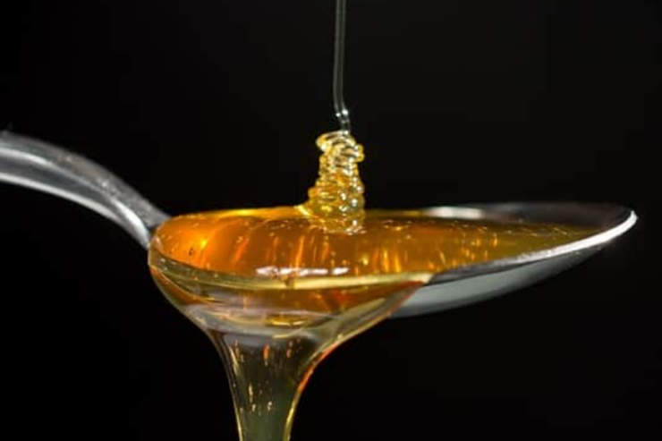 Acqarına bir stəkan bal ilə ilıq suyun PİS VƏ YAXŞI TƏRƏFİ 