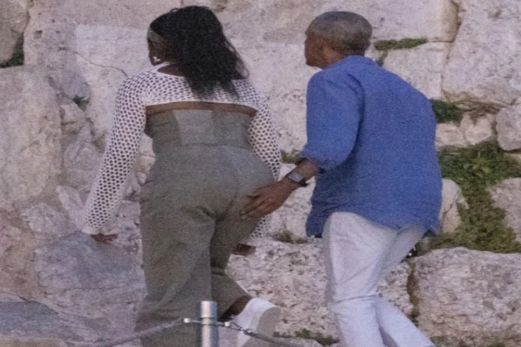 Paparassilər Barak Obamanı görün necə yaxaladılar -  FOTO 