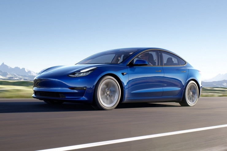 Tesla bu maşınları yeniləyir