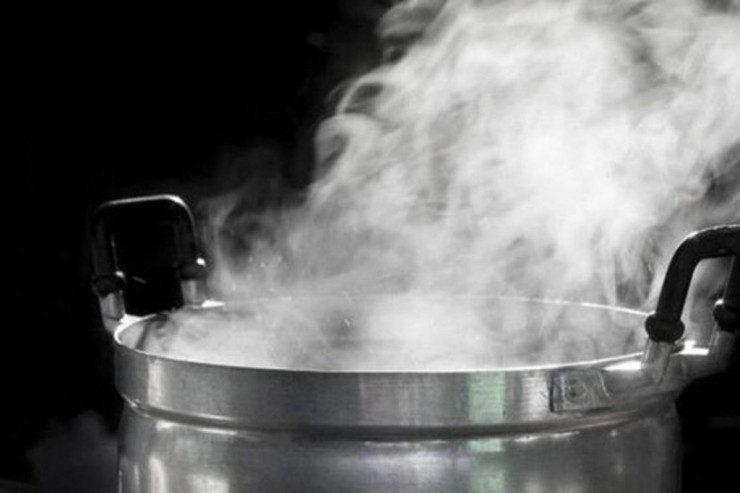 Pensiyaçını hamamda  qaynar su   YANDIRIB ÖLDÜRDÜ