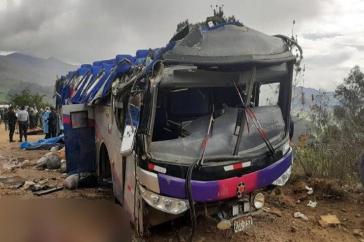 Avtobus qəzaya düşdü - 12 ÖLÜ 