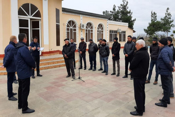 "Azəriqaz" Hacıqabul sakinlərinin problemlərini dinlədi -FOTO 