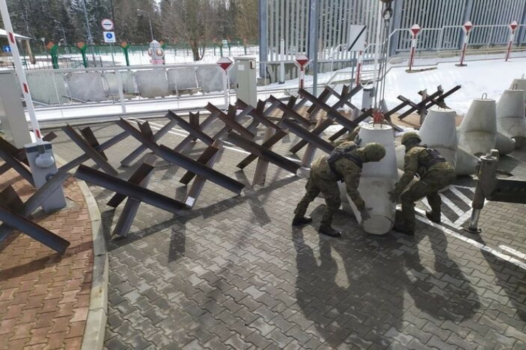 Polşa və Belarus Rusiya ilə səhəddə möhkəmlənir