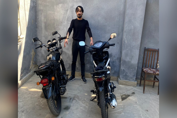 Bakıda kuryerlərin mopedlərini oğurladılar - VİDEO 