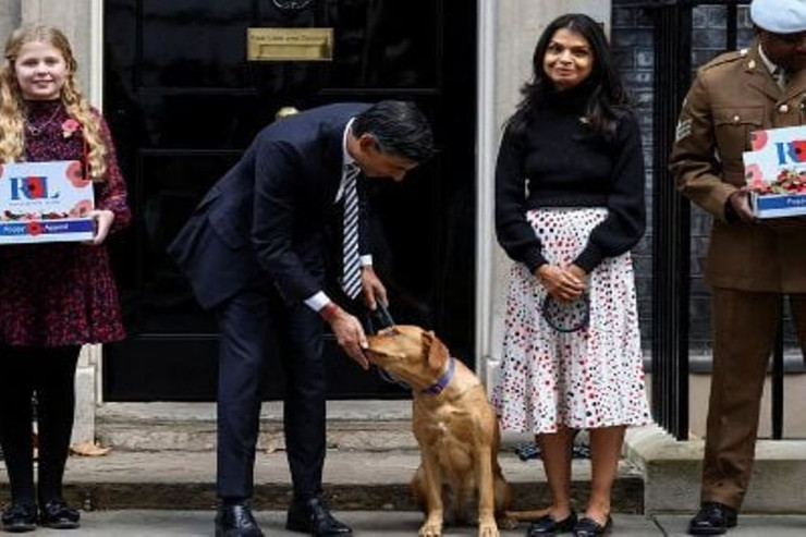 Baş nazirin arvadını polislər  TƏNBEH ETDİ 