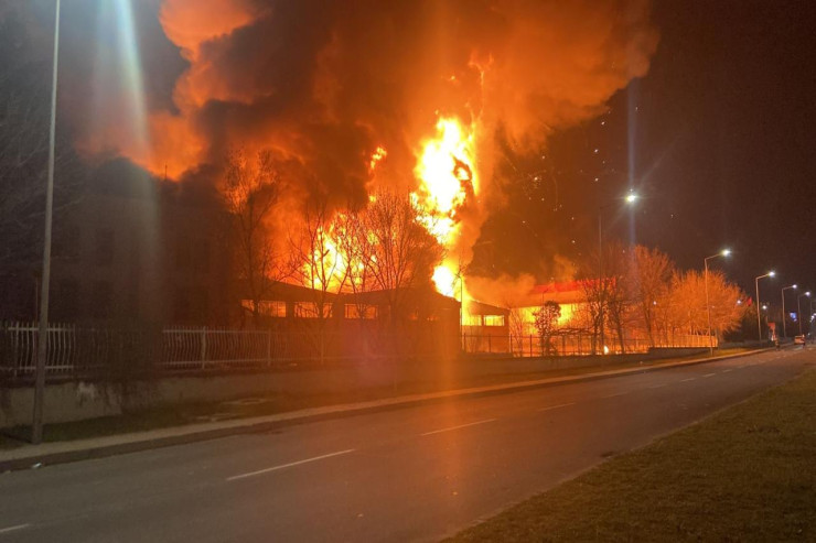 Ətir fabrikində gclü YANĞIN BAŞLADI 