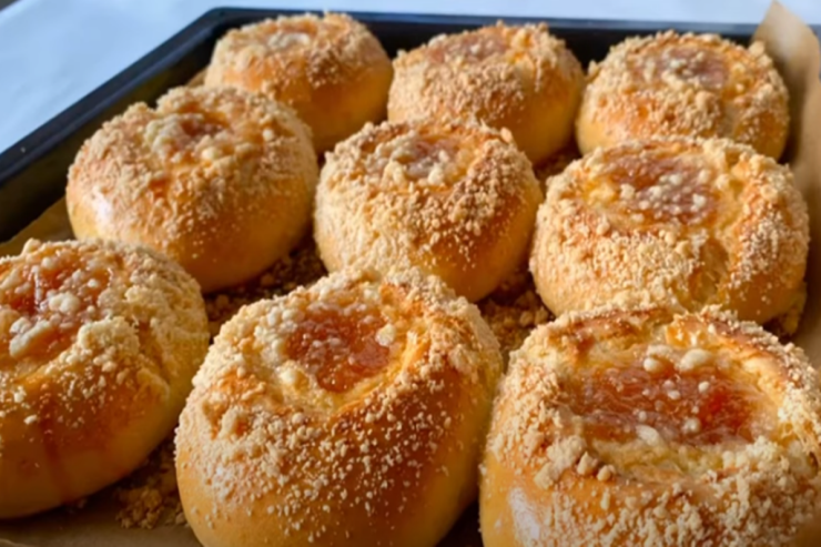 Saniyələr içində yeyilən çox ləzzətli cemli bulka   resepti