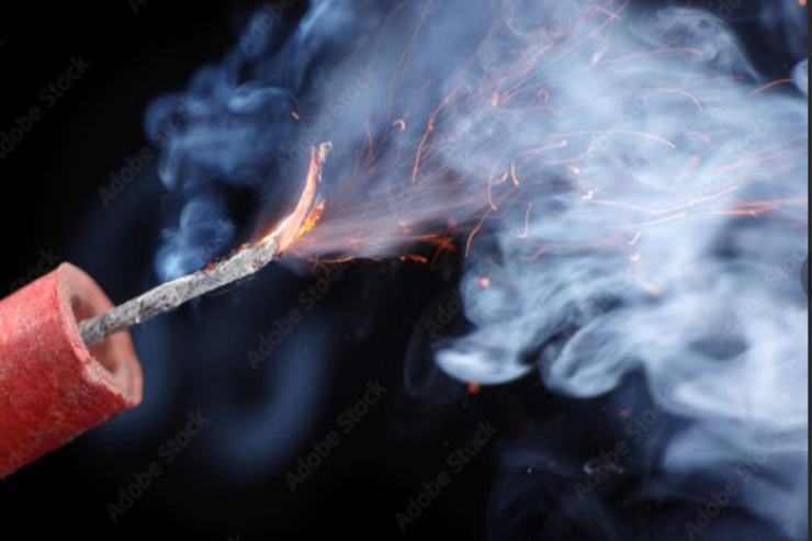 Əklil qoyma mərasimində fişəng partladı  