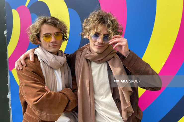 Zaqatalalı ƏKİZLƏR:  “Seçilməsək də, xoşbəxtik” - FOTO 