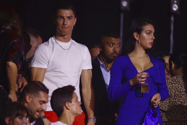 Ronaldonun sevgilisi Messini  təbrik   etdi