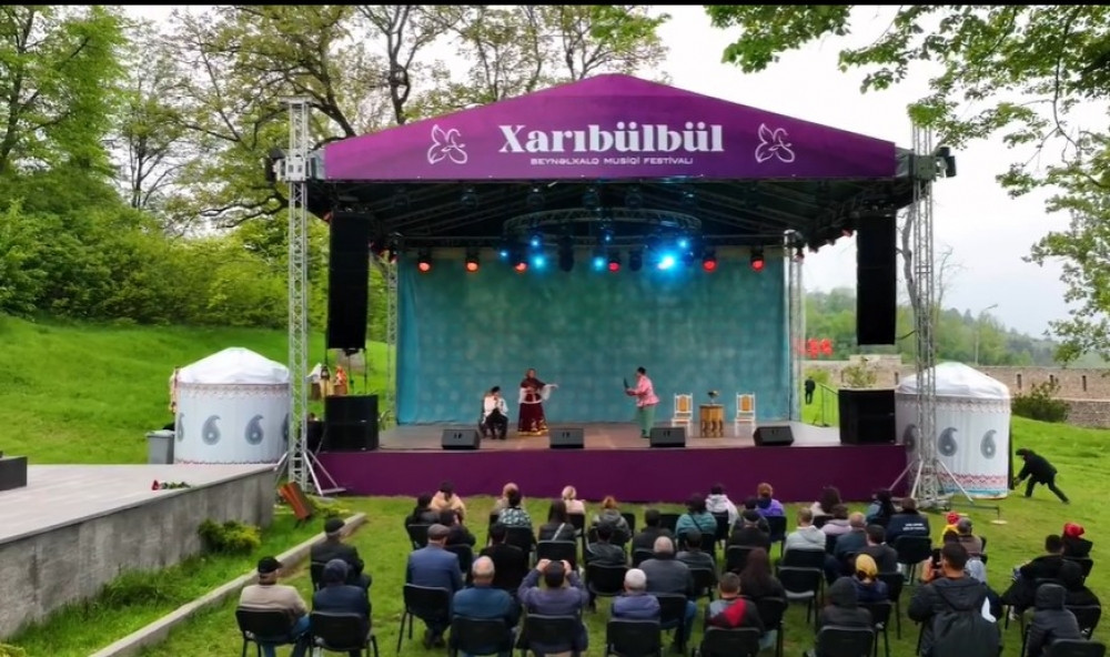 Mehriban Əliyevadan “Xarıbülbül” Festivalı ilə bağlı PAYLAŞIM 