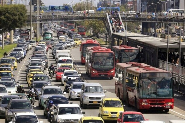 Bakıda  böyük tıxac   var: 192 avtobus gecikir