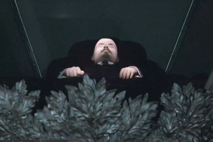 Leninin qohumu onun  yenidən dəfn edilməsi   ideyasından DANIŞDI