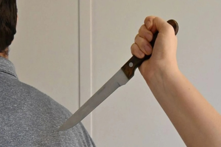  "Qurtuluş-93"də DAVA:   Oğlanı kürəyindən vurdular