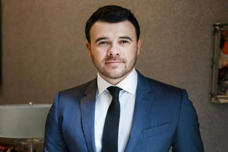 Emin Ağalarov atasının şirkətindən  GETDİ 