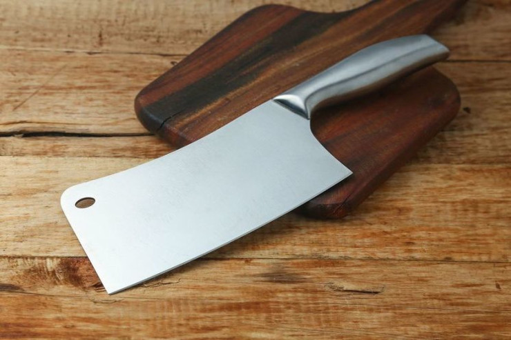 Qəssab nahar zamanı arvadını bıçaqladı - ŞOK SƏBƏB 