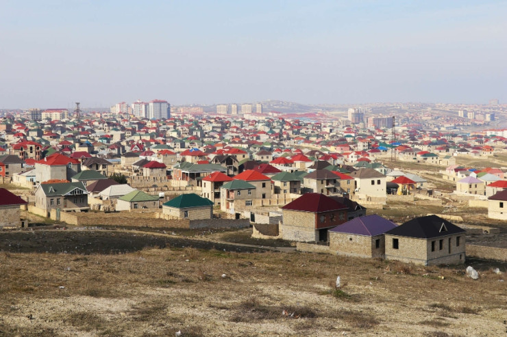 Sənədsiz evlərlə bağlı problem qaldırıldı:  "Qeydiyyata alınmalıdır" 