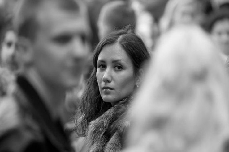  Kişi sevgisini unutmuş   tənha qadının 6 əlaməti