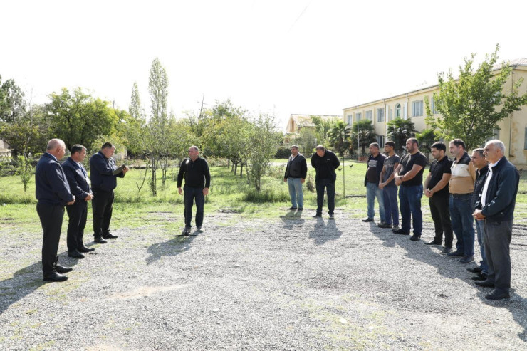 Bərdənin Qaradəmirçi kəndinin sakinləri qazla bağlı suallarına cavab tapdılar