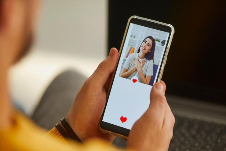 Qadınlar kişilərin gözündə nə vaxt  daha cəlbedici   olur? – MARAQLI CAVAB