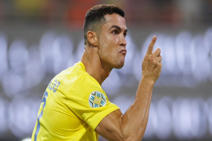 Ronaldo daha bir mükafata NAMİZƏD OLDU 