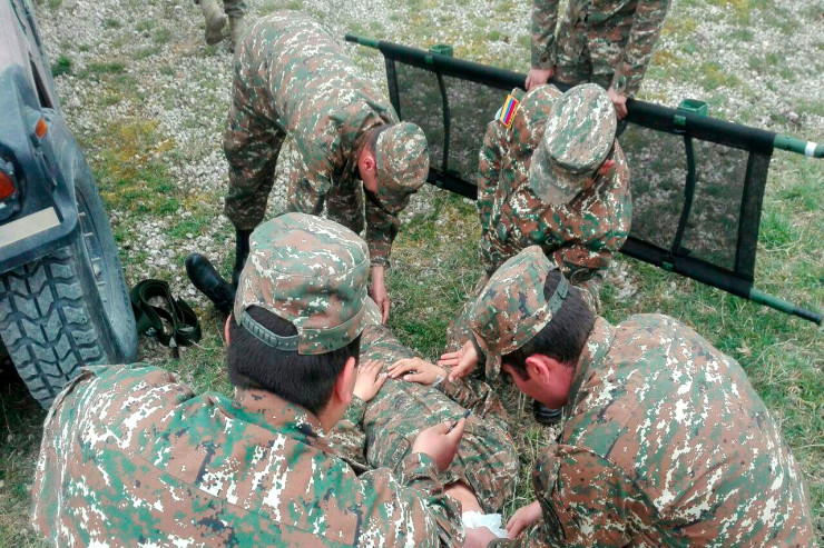 Ermənistanda hərbi hissədə partlayış:  Ölənlər var  