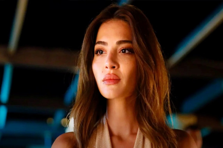 Məşhur aktrisa evlilik təklifinə cavab vermədi 