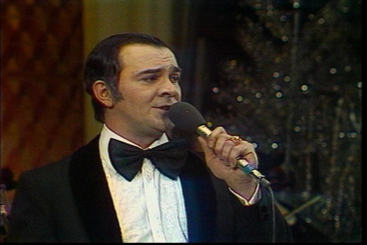 SSRİ-də  ən çox qazanan   müğənni Müslüm Maqomayev idi?