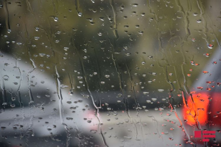 Azərbaycanda bəzi yerlərdə şimşək çaxıb, leysan yağıb - FAKTİKİ HAVA 