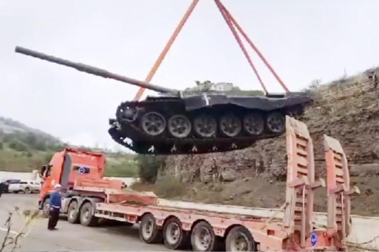 Aqarunovun  Şuşada vurduğu tank   31 ildən sonra Bakıda -VİDEO 