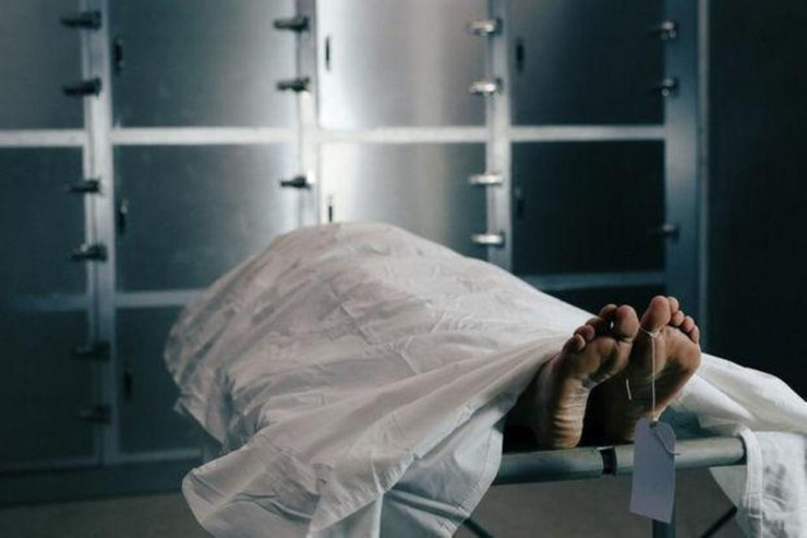 Anasını, bacısını və qardaşı oğlunu öldürdü 