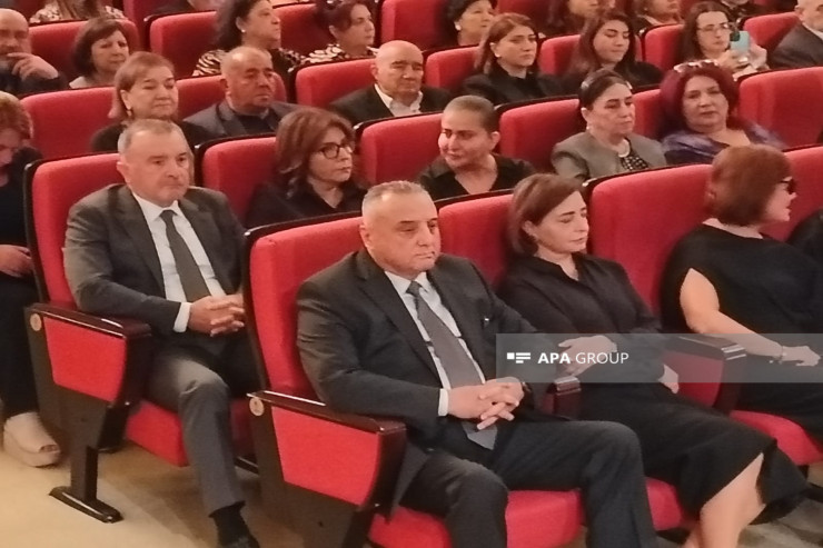 Eldar Mahmudov illər sonra göründü - FOTO 