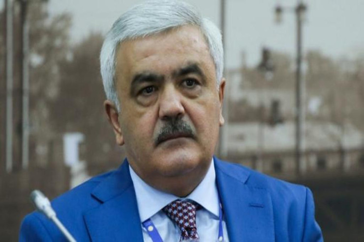 "Kral öldü, yaşasın yeni kral" - Rövnəq Abdullayevdən VİDA MESAJI 